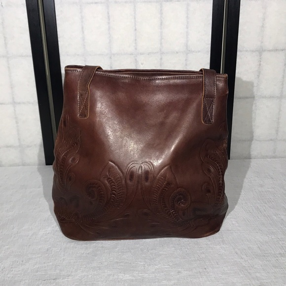 Leaders in Leather Handbags - Leaders in Leather beautiful hand tooled tote
